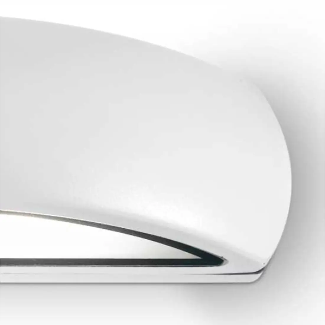 Applique murale extérieure en aluminium avec culot e27. LED.