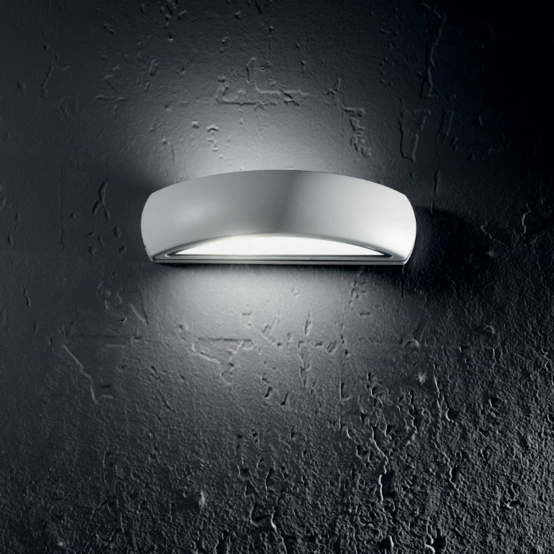 Aluminium-Außenband-Wandleuchte mit e27-Fassung. LED.