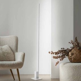 Perenz beleuchtet die moderne LED-Stehleuchte SYNCRO 8226