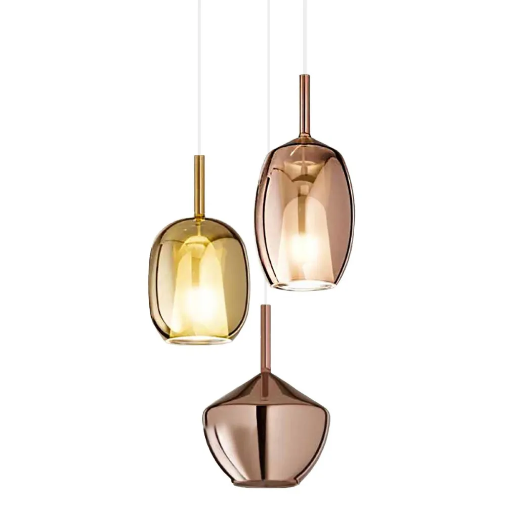 La clásica lámpara de araña Perenz ilumina RAIN S3