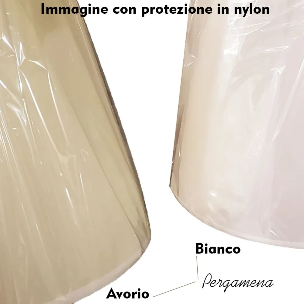 Lámpara de pie arqueada con pantalla Boing G Illuminando