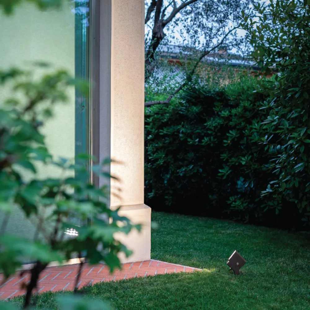 Projecteur LED moderne Gea Led GES2231 IP65