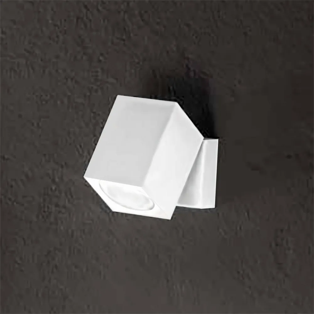 Foco orientable cuadrado Perenz PIN 8490B 8294B