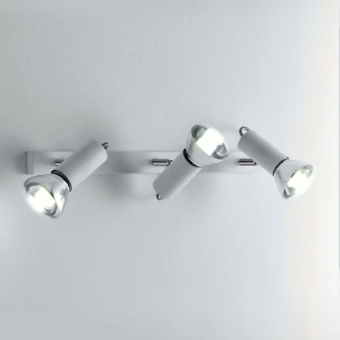 Binario MAGNUM 3 LED Illuminando