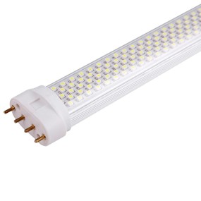 LED-Lampe 2G11 10W warmes Licht geführt.