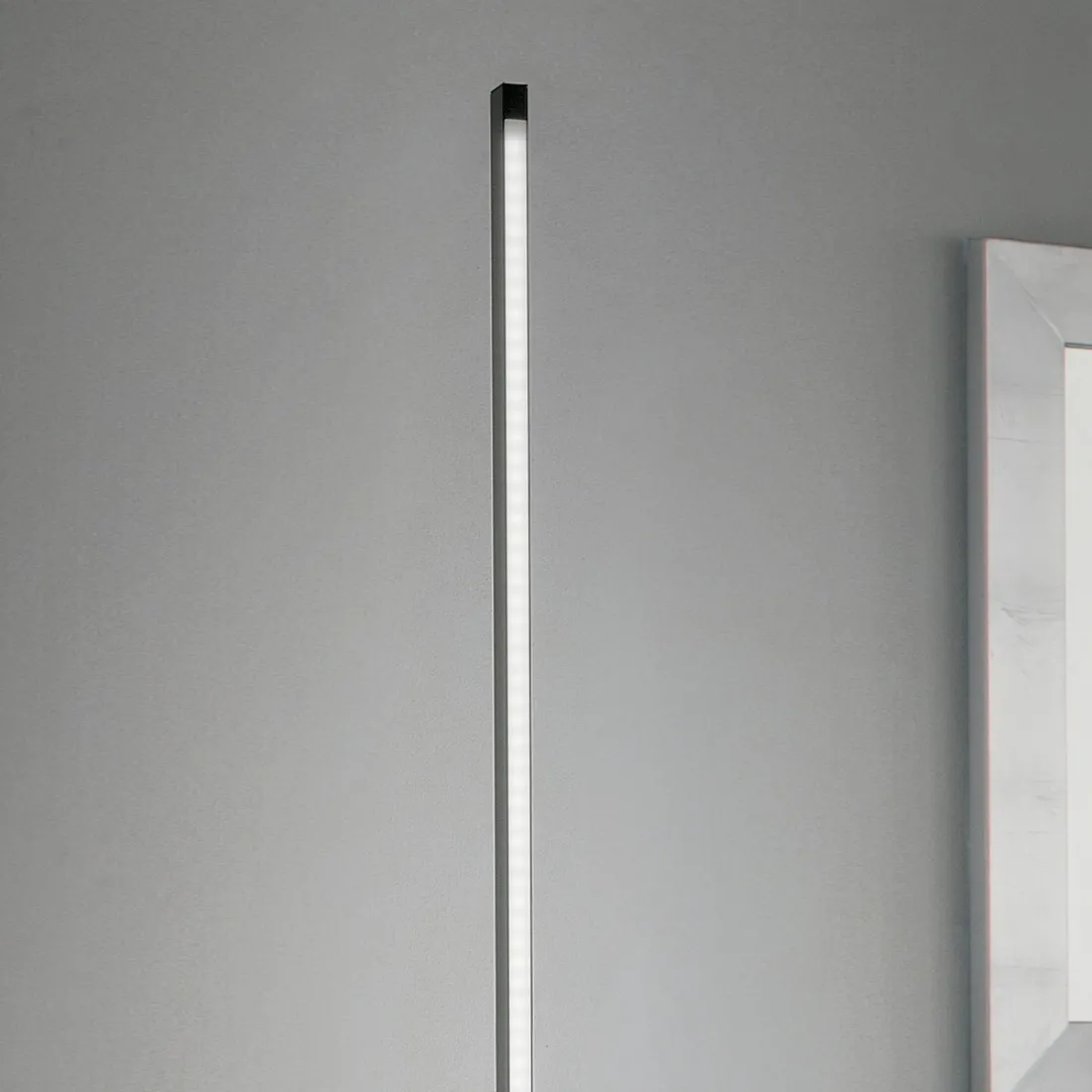 Piantana FB-ELLE 2089 T 60W LED 5500LM touch dimmer metallo bianco nero lampada terra moderna