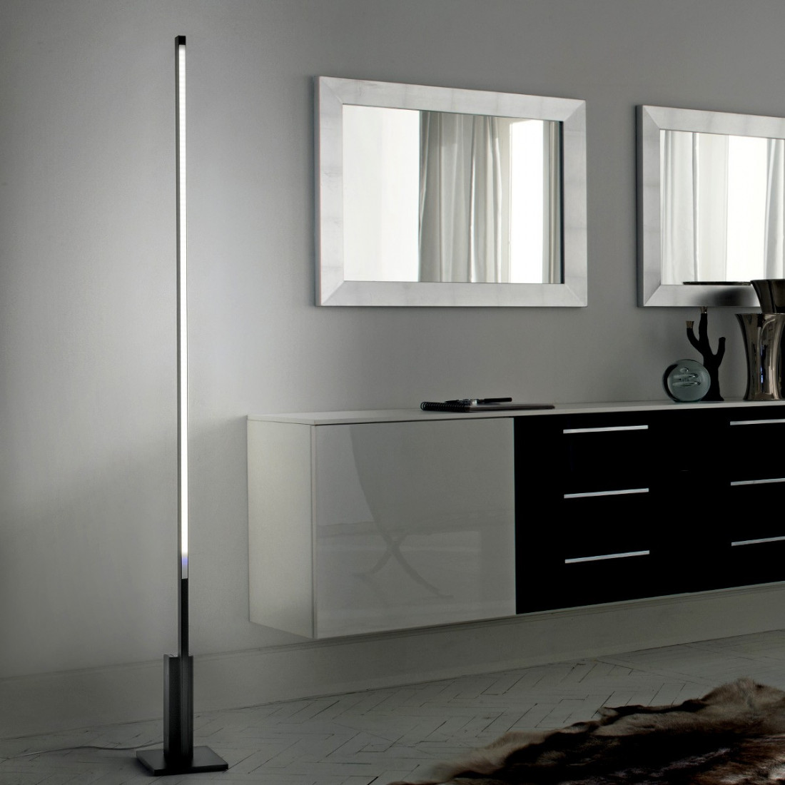 Piantana FB-ELLE 2089 T 60W LED 5500LM touch dimmer metallo bianco nero lampada terra moderna