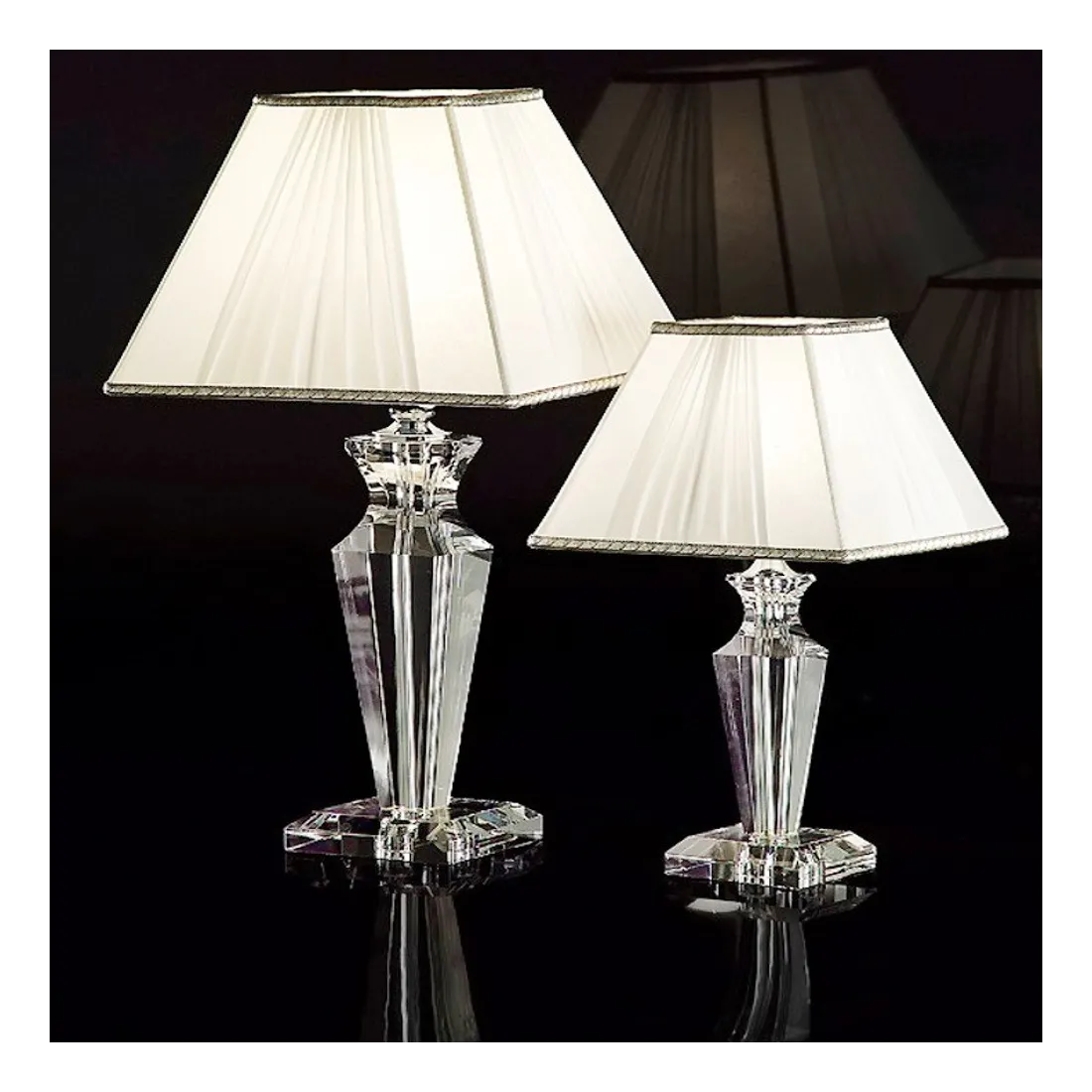 Abat-jour FM-CECILE 1003 LT LED lampe de table classique abat-jour en cristal de verre, tissu artisanal à l'intérieur