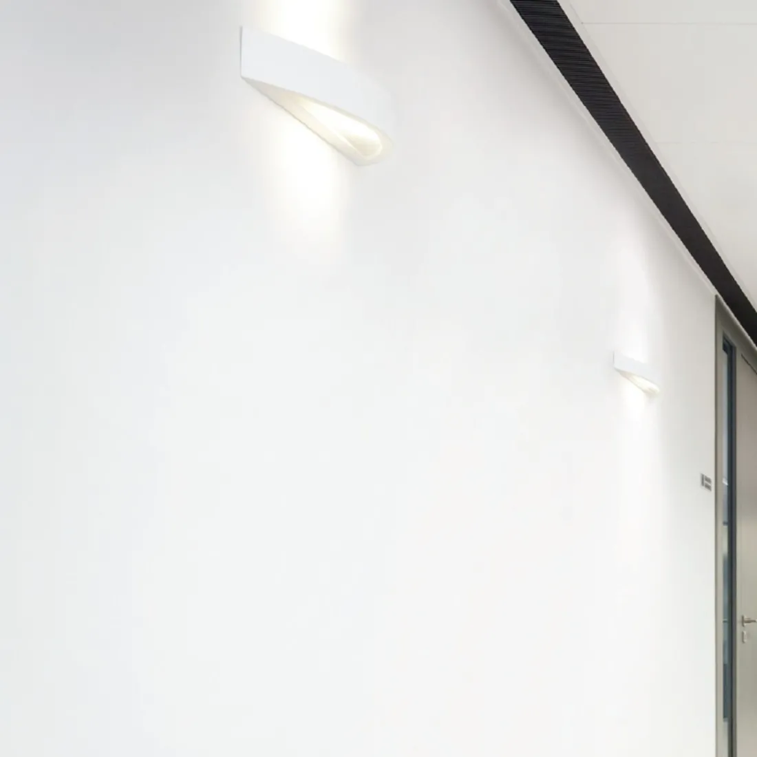 Applique BF-8042 41 E27 40CM LED gesso bianco biemissione lampada parete verniciabile vetro interno IP20