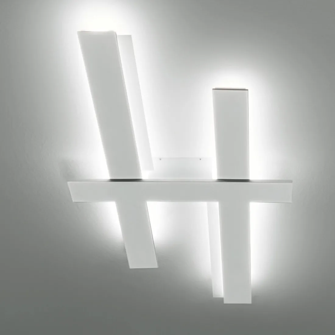 Plafonnier rectangulaire moderne avec module LED intégré, lumière chaude