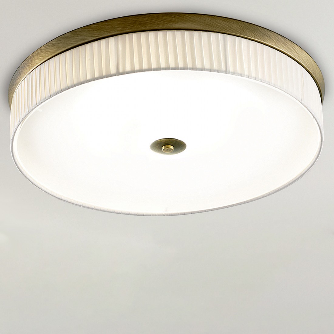 Klassische Deckenleuchte mit 3 Lichter E27 LED Indoor IP20.