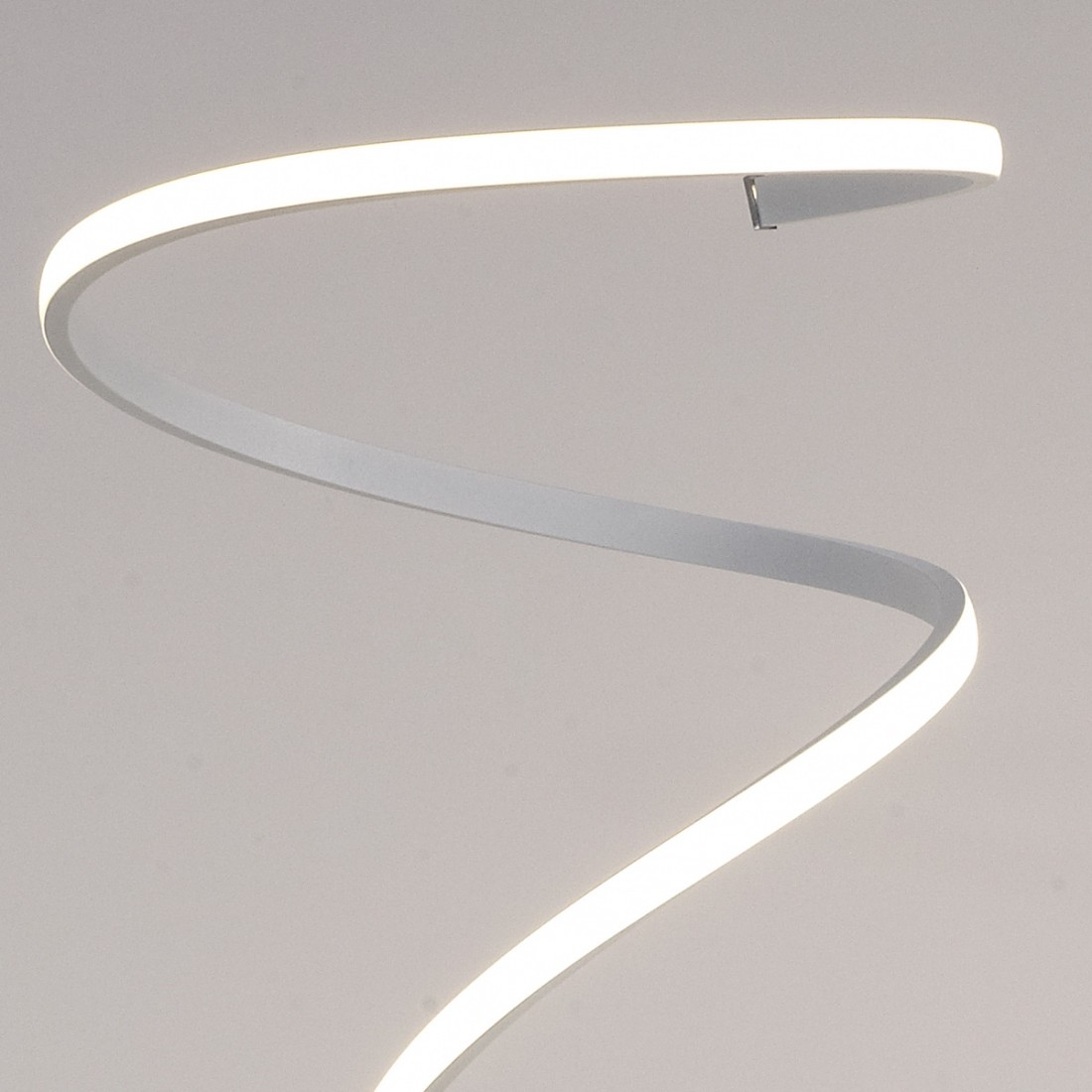 Mantra HELIX 6100 dimmable Lampadaire