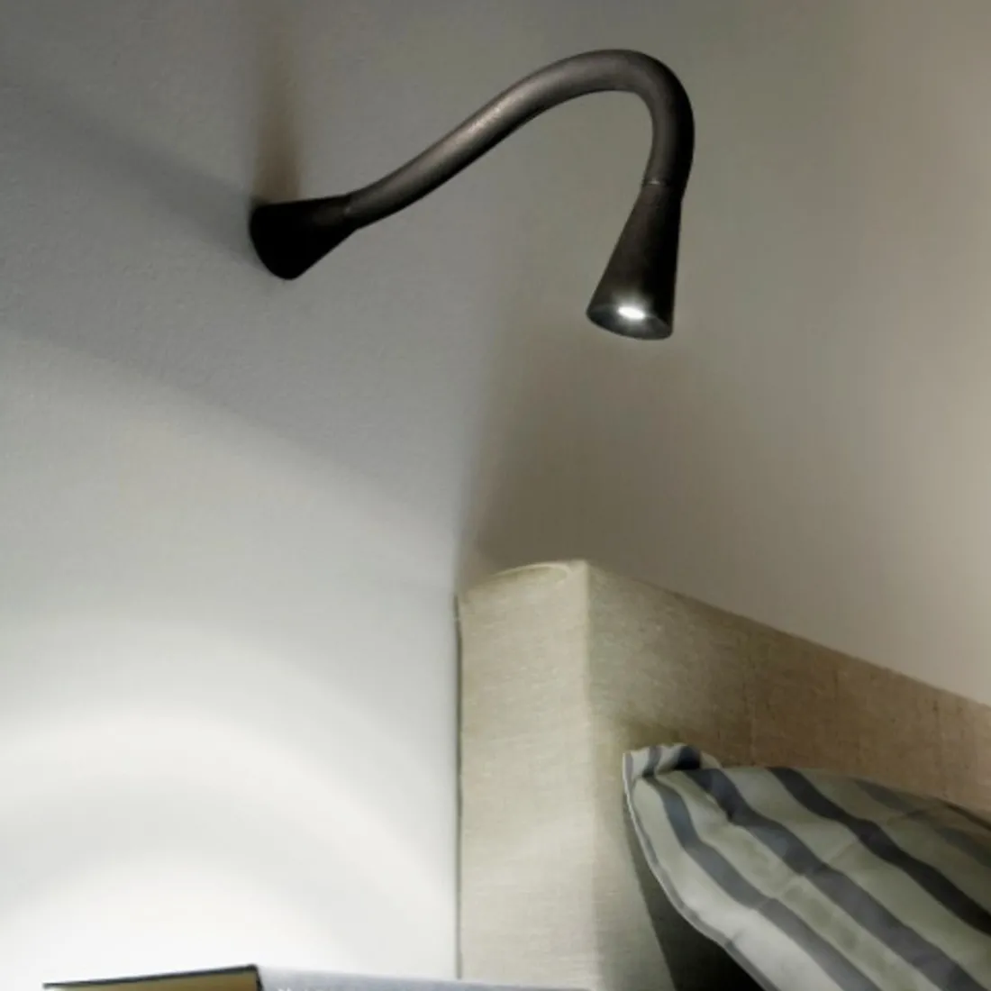 SNAKE 7232 7233 Applique murale Line group