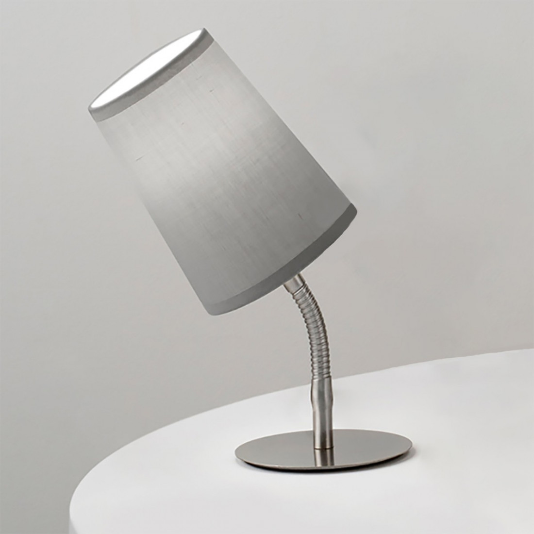 PZ-MASH 6696 E14 abat-jour LED lampe de table moderne réglable en métal noir blanc chrome