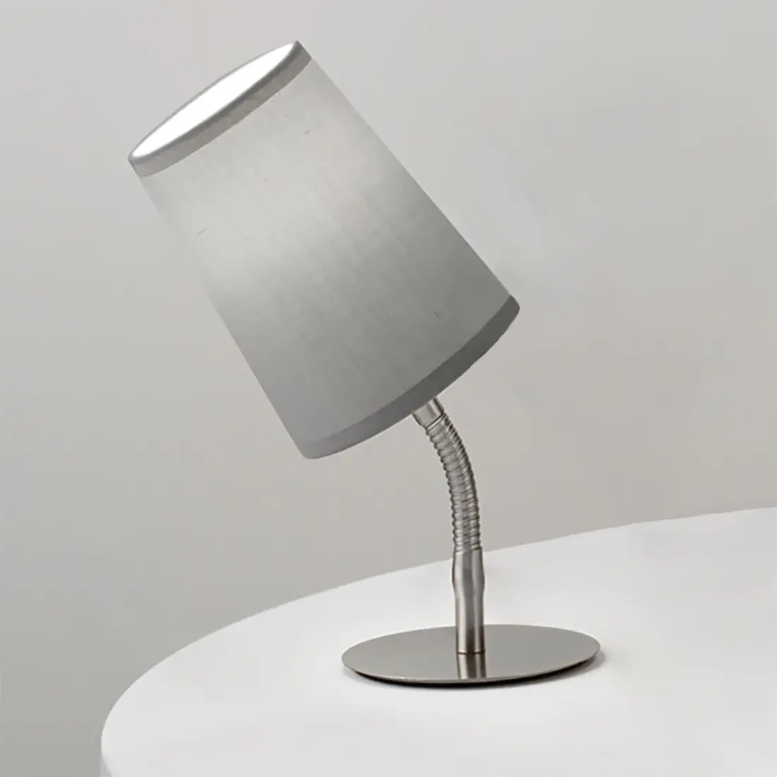 PZ-MASH 6696 E14 abat-jour LED lampe de table moderne réglable en métal noir blanc chrome