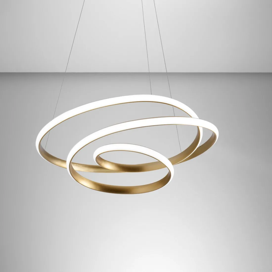 Lampadario led Gea Luce DIVA SP O moderna