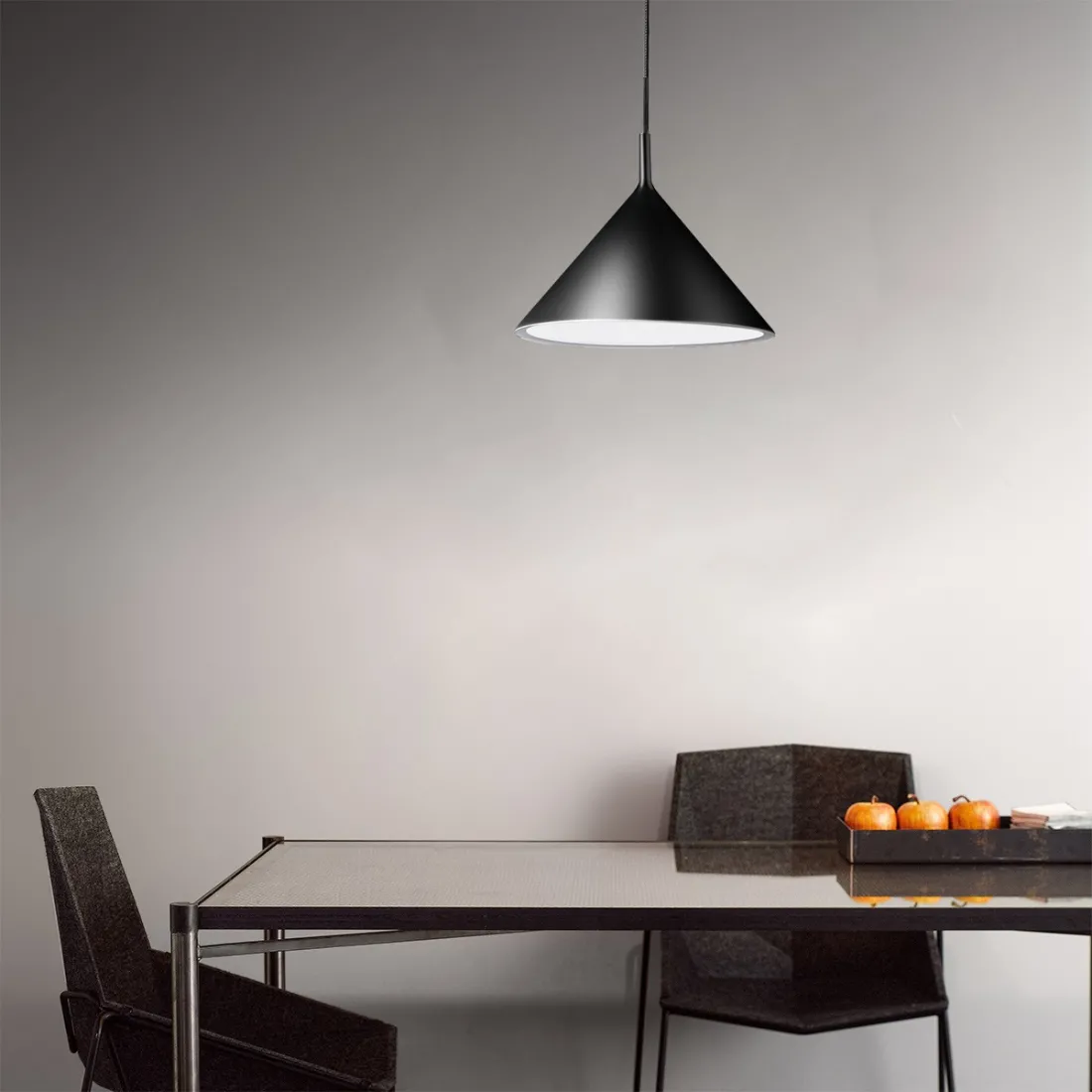 Suspension noire Gea Luce BARBIE SP