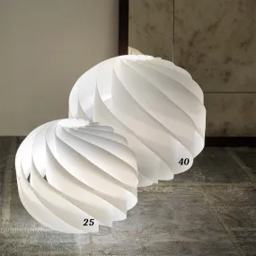 Lampe de table moderne en plastique blanc, culot E27.