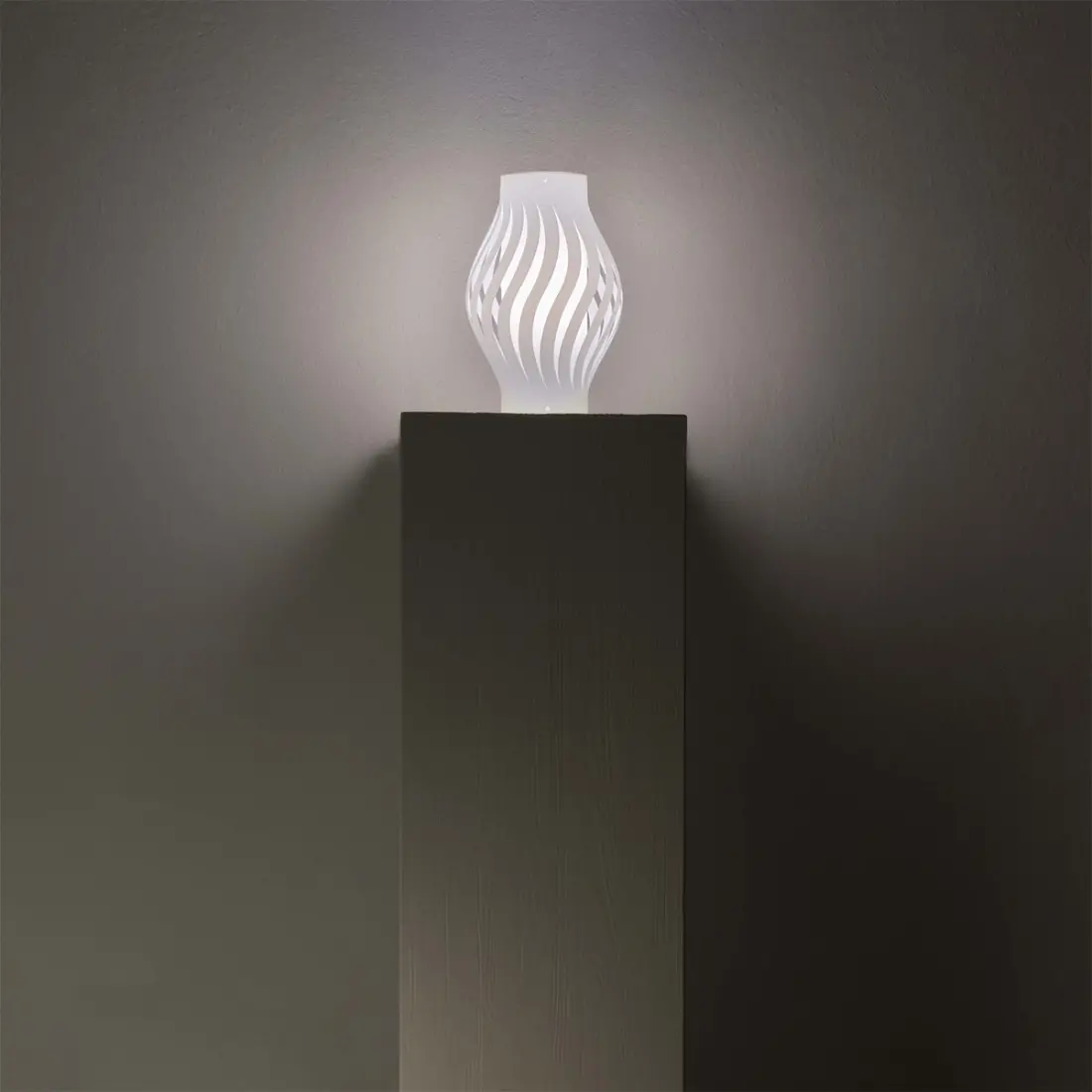 Abat-jour moderna Linea zero HELIOS D32L E27 LED