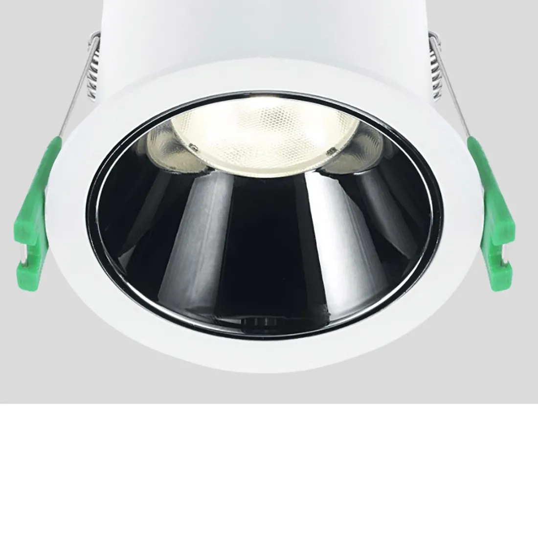 Spot encastrable Pan International