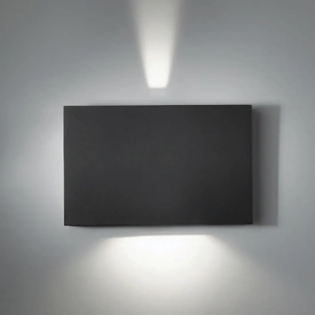 Pan International WALLY LED IP65 Außenwandleuchte