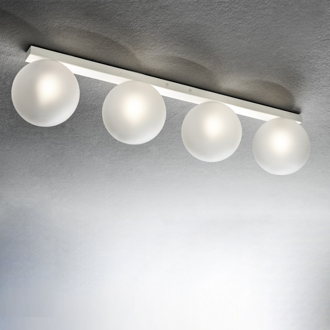 Plafoniera moderna Illuminando PALLINA PL4 ST