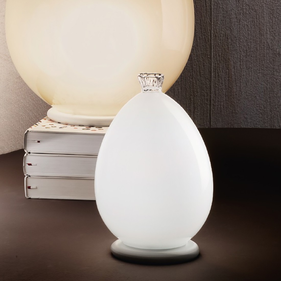 Lampada da tavolo comodino elegante originale MURANEO paralume argento