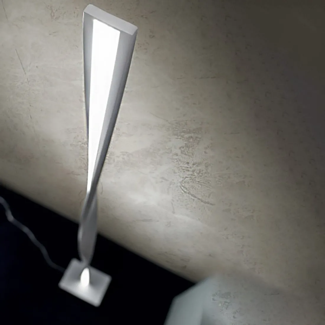 Lampadaire moderne LED Promoingross TWIST P183